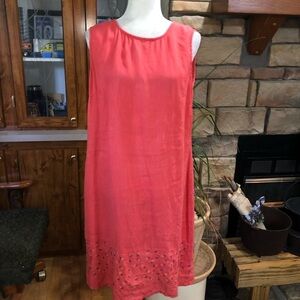 KARAVAN SIZE LARGE CORAL COLORED SLEEVELESS DRESS WITH EMBROIDERY AROUND HEM